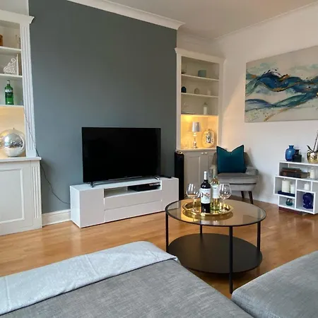 Spacious 2-Bed Flat With Garden, 3 Minutes Walk From Oval Tube Station London Exterior photo